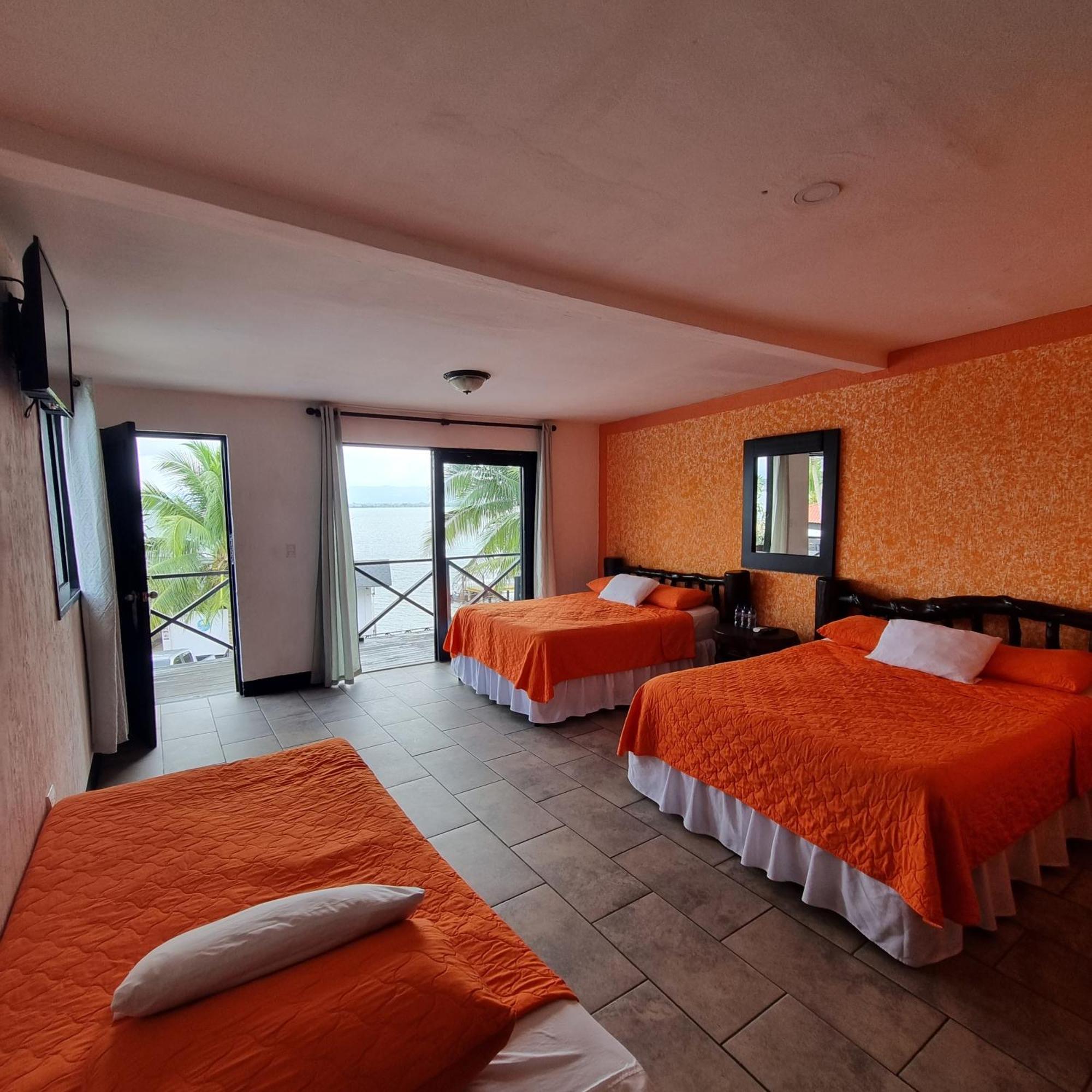 Hotel Mi Paraiso Rio Dulce Castillo de San Felipe Exterior foto